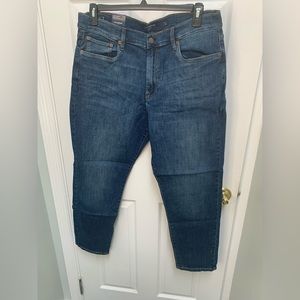 NEW- Men’s Lucky Brand 412 Athletic Slim Fit Denim 36x30